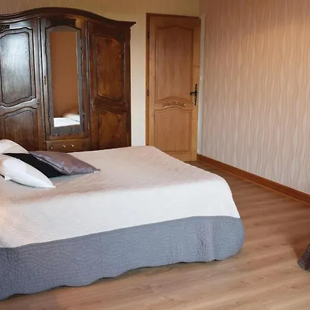 3 Bedroom Lovely In Canchy (Calvados)