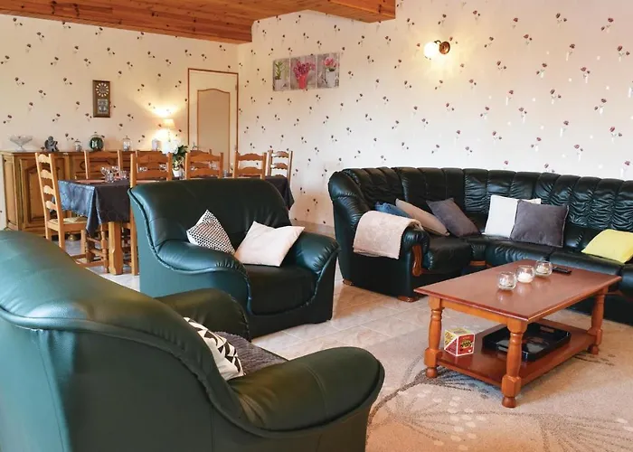 Dom wakacyjny In With Kitchen Canchy (Calvados)